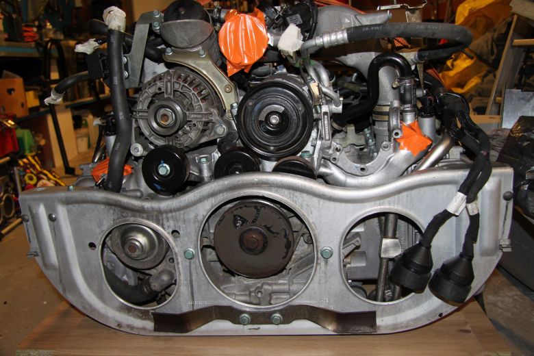 PORSCHE 996 GT3 Engine.JPG